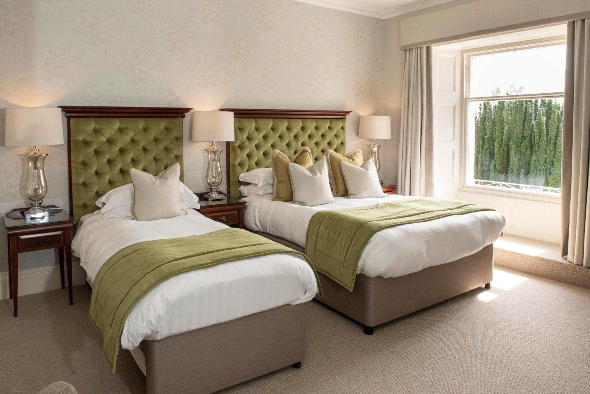 Roundthorn Country House & Luxury Apartments 彭里斯 外观 照片